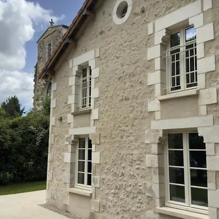 Au Clair De La Rhune * Marcay (Vienne)
