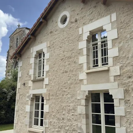 Au Clair De La Rhune 度假居